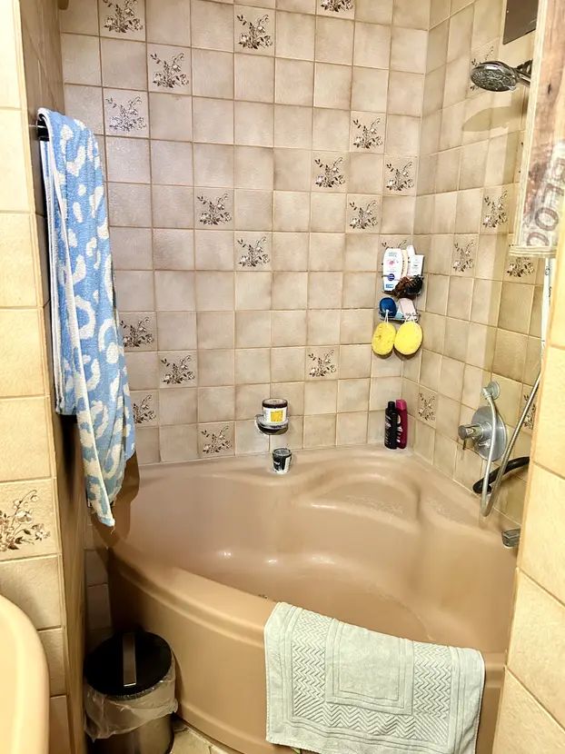  Spacious And Fully Furnished 2.5-Room Flat With Roof Terrace & Fitted Kitchen In Stuttgart-Plieninge  -  Spacious and fully furnished 2.5-room flat with roof terrace & fitted kitchen in Stuttgart-Plieningen  - Gallery -  3