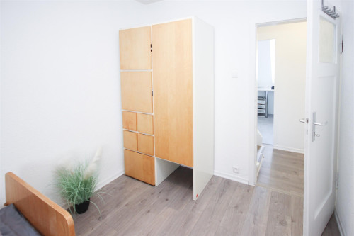 ALFA 2 rooms Apartment near Daimler Wasen Netflix