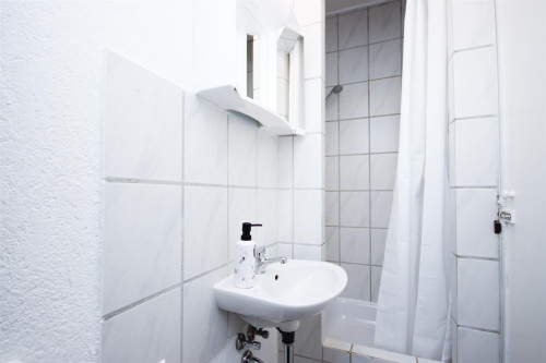 ALFA 2 rooms Apartment near Daimler Wasen Netflix - Gallery - 9