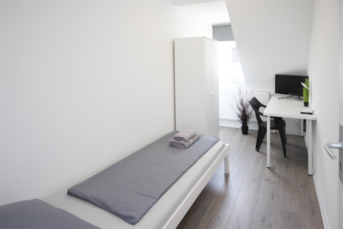 ALFA 2 rooms Apartment near Daimler Wasen Netflix