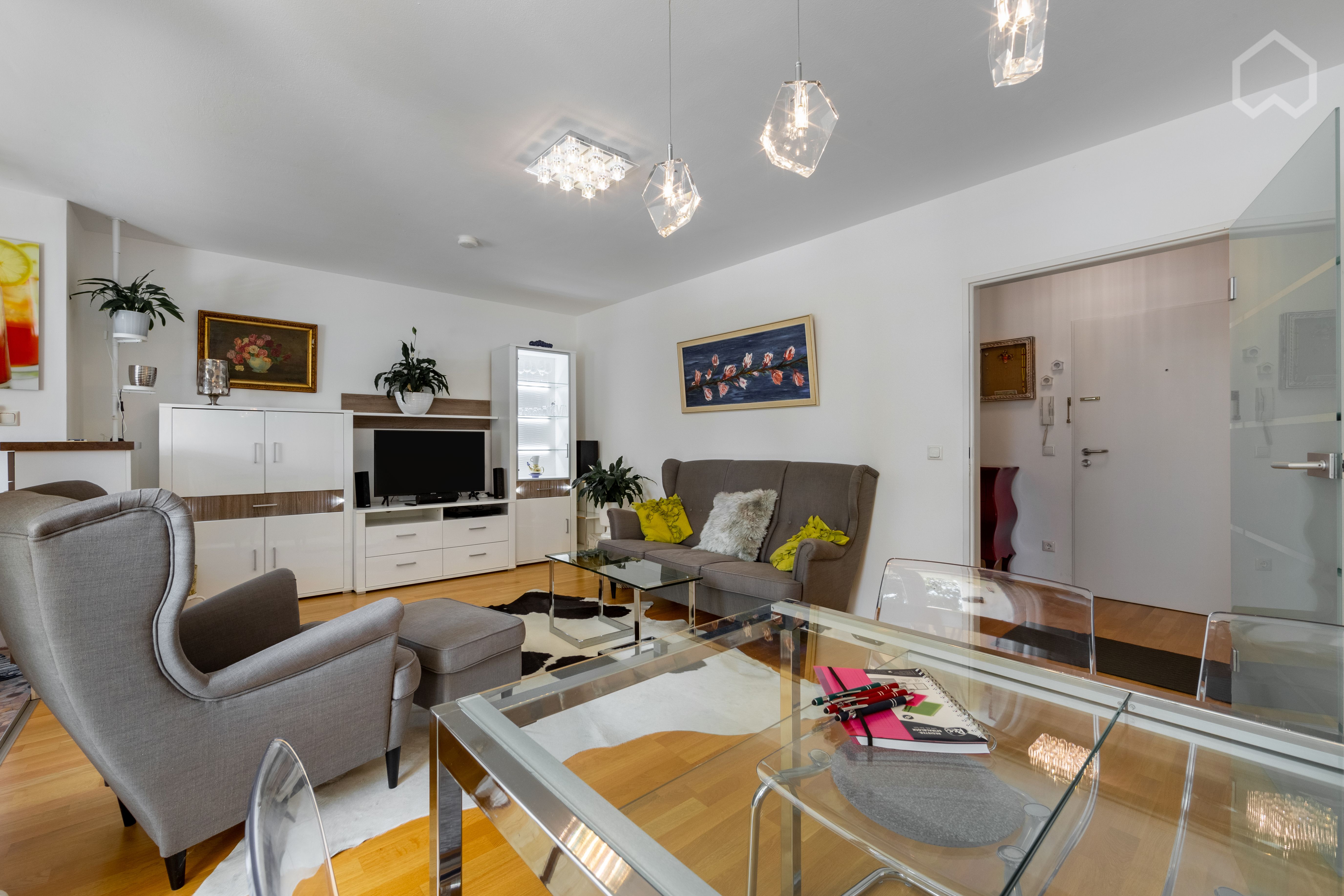 Quiet Apartment With Balcony In Aubing - 6