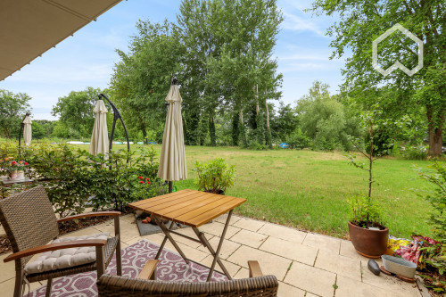 Gorgeous and cozy home with nice city view (Potsdam) with access to lake