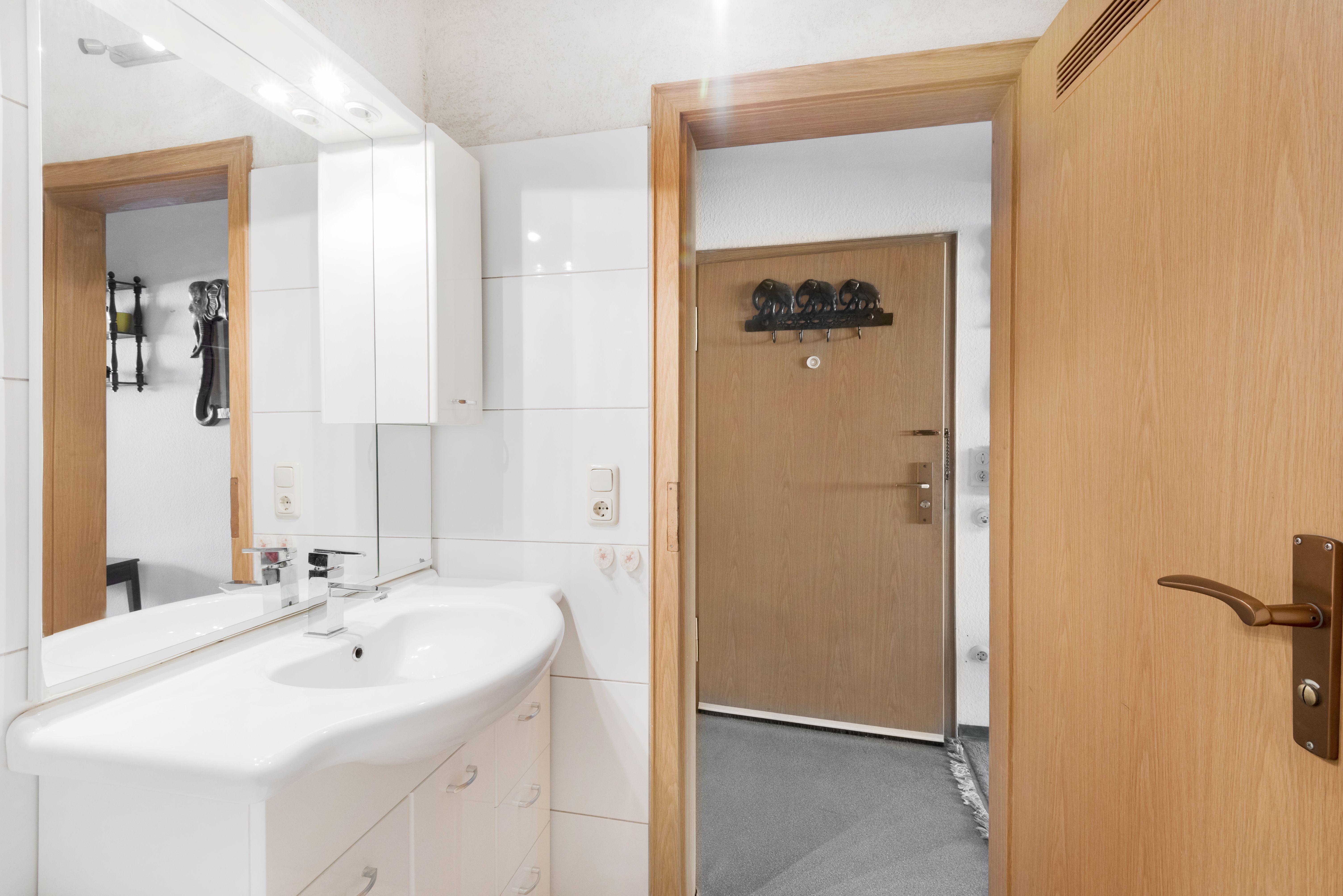 Perfect And Cosy Apartment With Excellent Traffic Connection In City Center, Stuttgart - 5