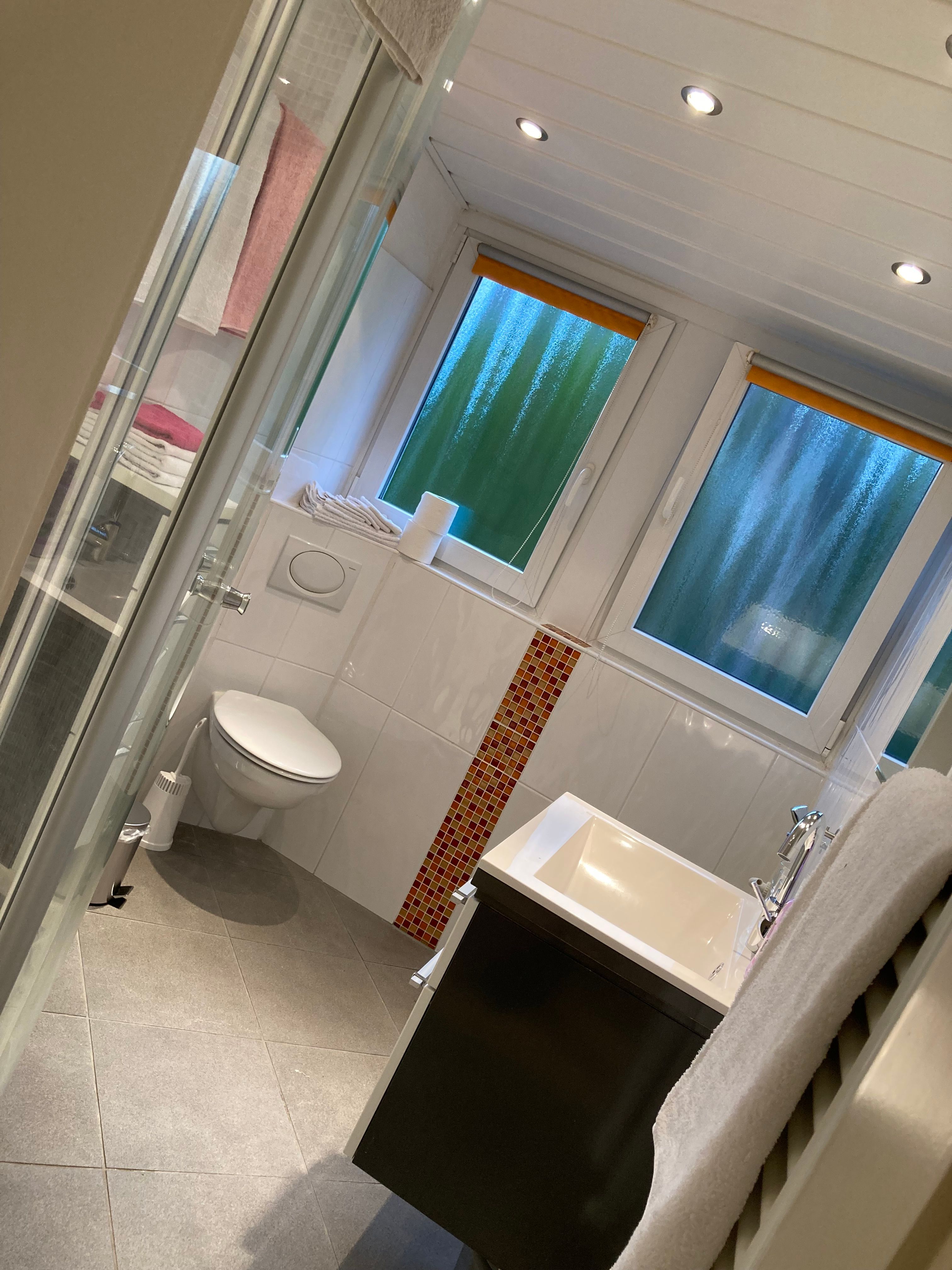  Elegant Loft High Above The Gardens Of Bonn-Bad Godesberg's Rüngsdorf Quarter In  -  Elegant loft high above the gardens of Bonn-Bad Godesberg's Rüngsdorf quarter in  - Gallery -  28