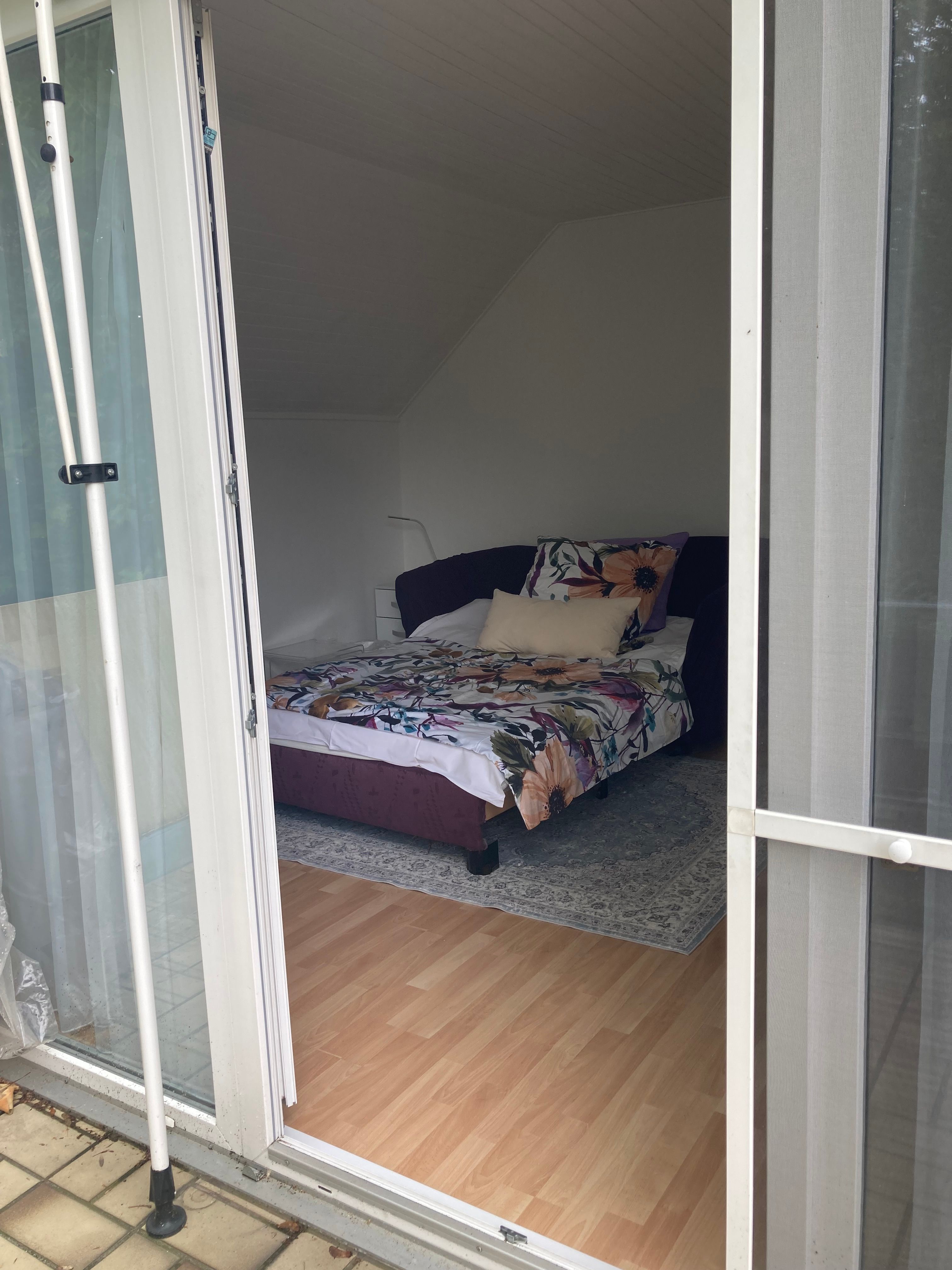  Elegant Loft High Above The Gardens Of Bonn-Bad Godesberg's Rüngsdorf Quarter In  -  Elegant loft high above the gardens of Bonn-Bad Godesberg's Rüngsdorf quarter in  - Gallery -  5