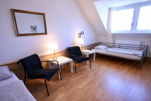 Modern 4-Room Apartment with Balcony – Fully Furnished, No Deposit, Cleaning Service Included! - Gallery - 13