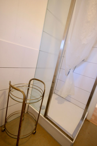Modern 4-Room Apartment with Balcony – Fully Furnished, No Deposit, Cleaning Service Included!
