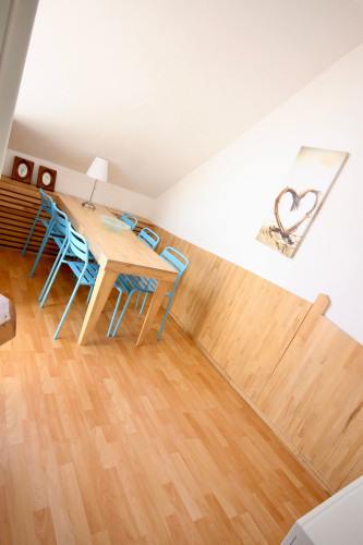 Modern 4-Room Apartment with Balcony – Fully Furnished, No Deposit, Cleaning Service Included! - Gallery - 7