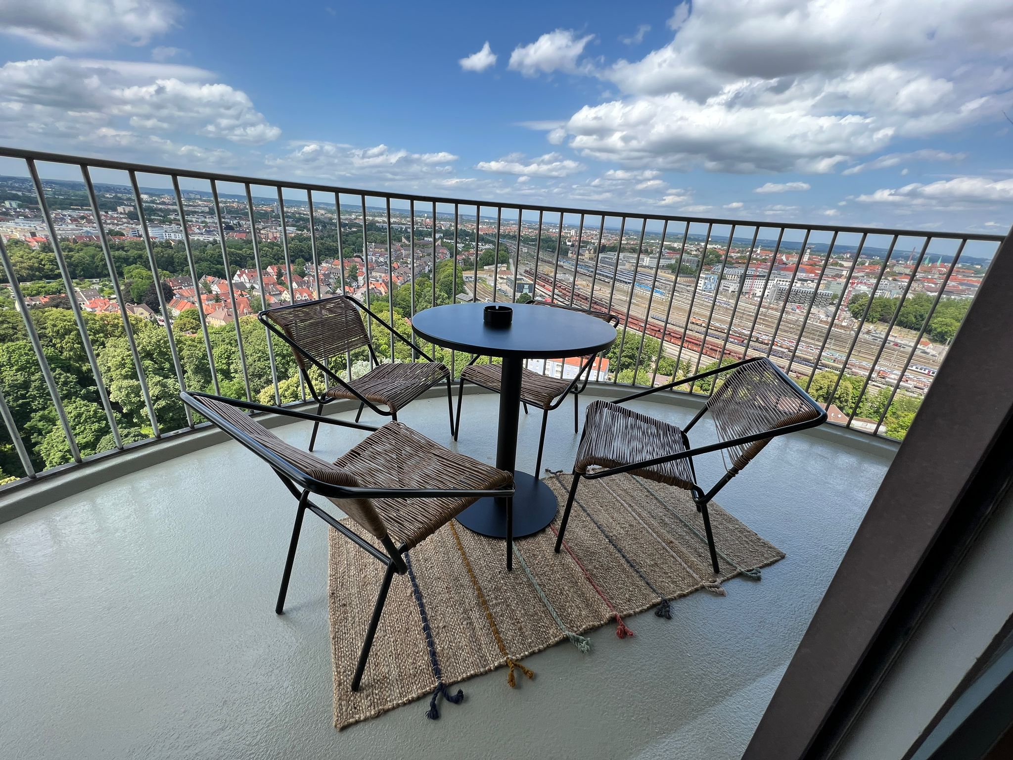 NEW-23Floor-FantasticView-Center Augsburg - 4