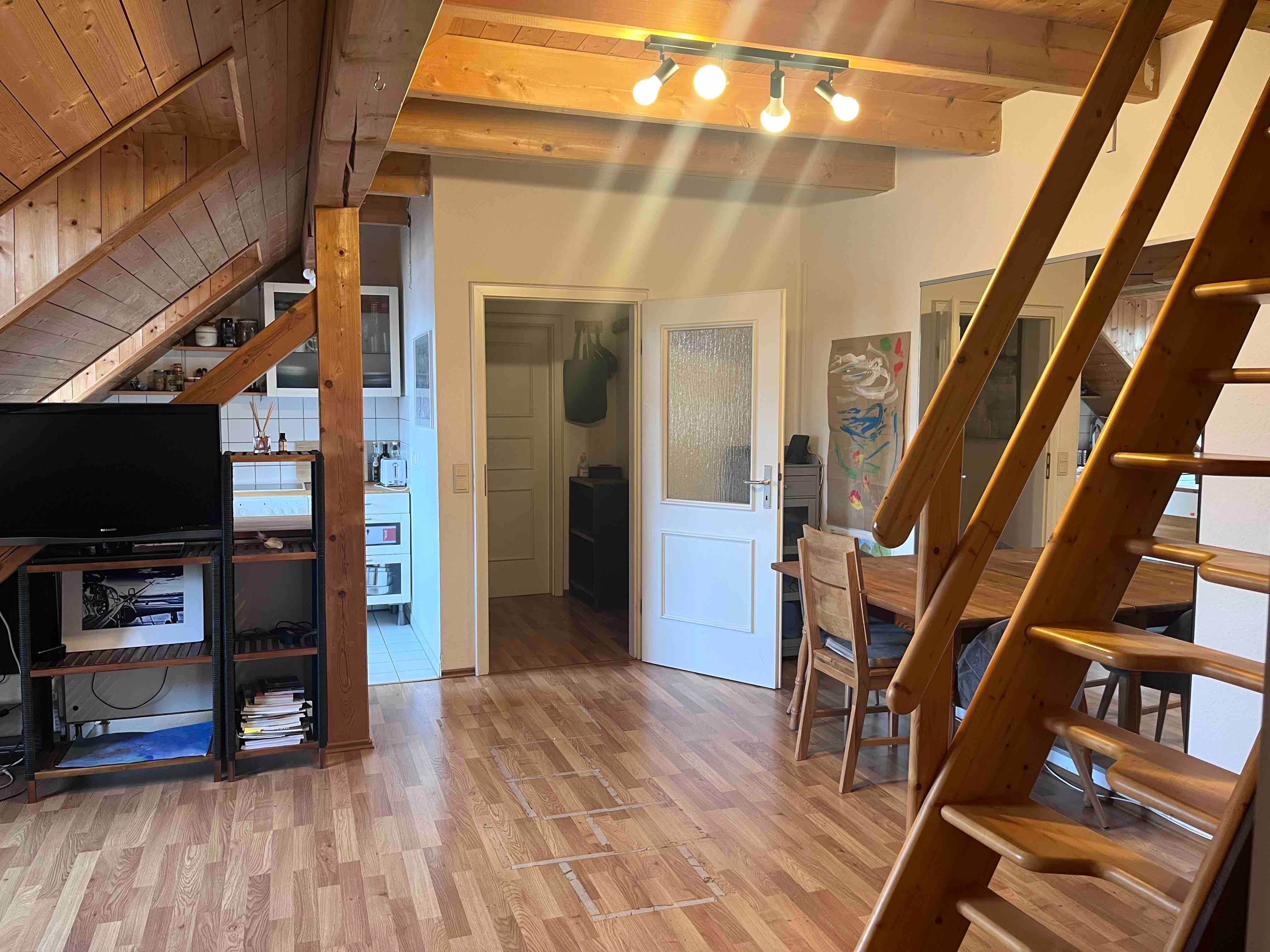  Central Rooftop Apartment (Erlangen)  -  Central Rooftop Apartment (Erlangen)  - Gallery -  5