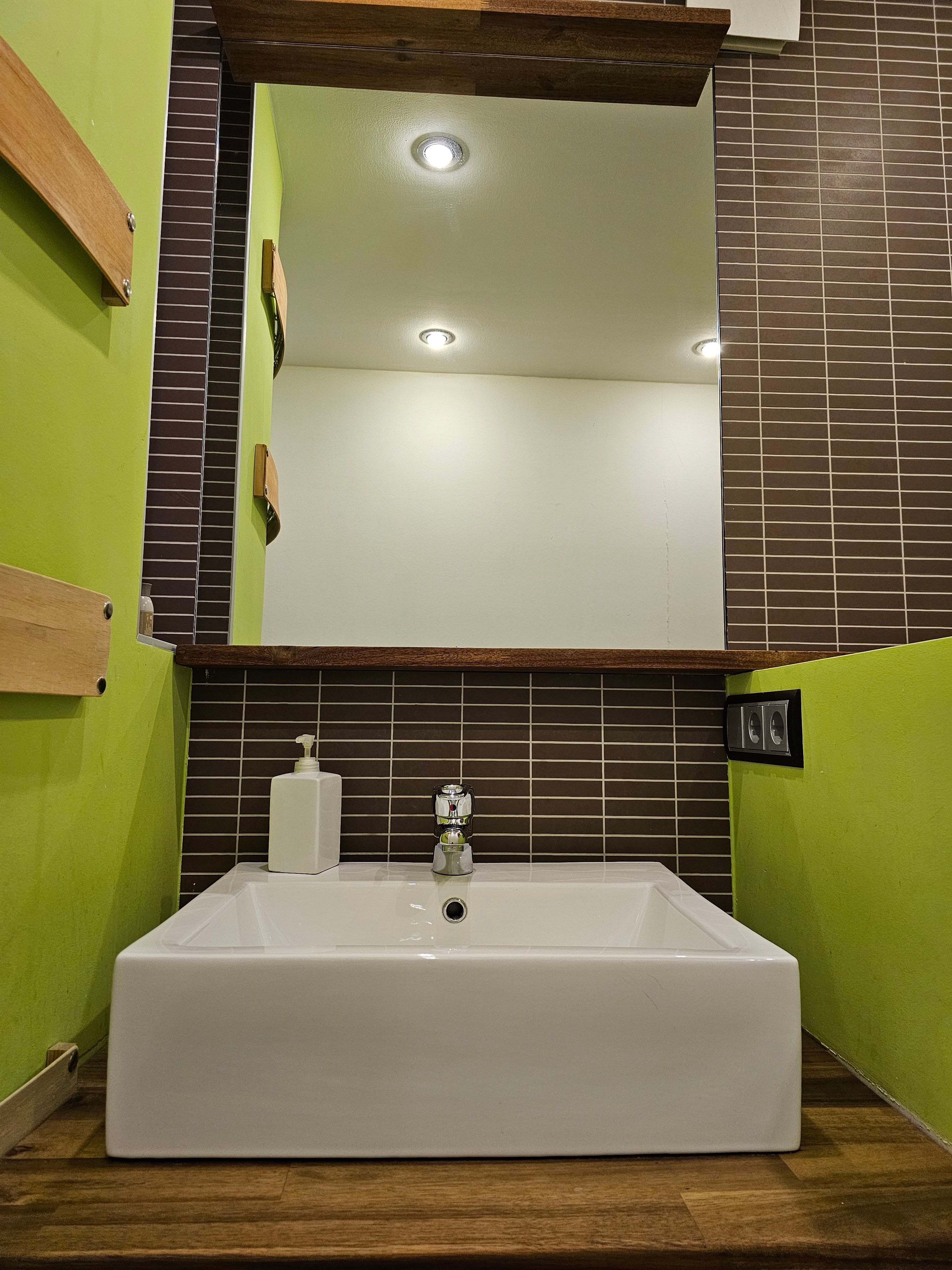  ENTERLIVINGHOMES Panorama Home Central, Skyline, Business Apartment  -  ENTERLIVINGHOMES Panorama Home Central, Skyline, business Apartment  - Gallery -  11