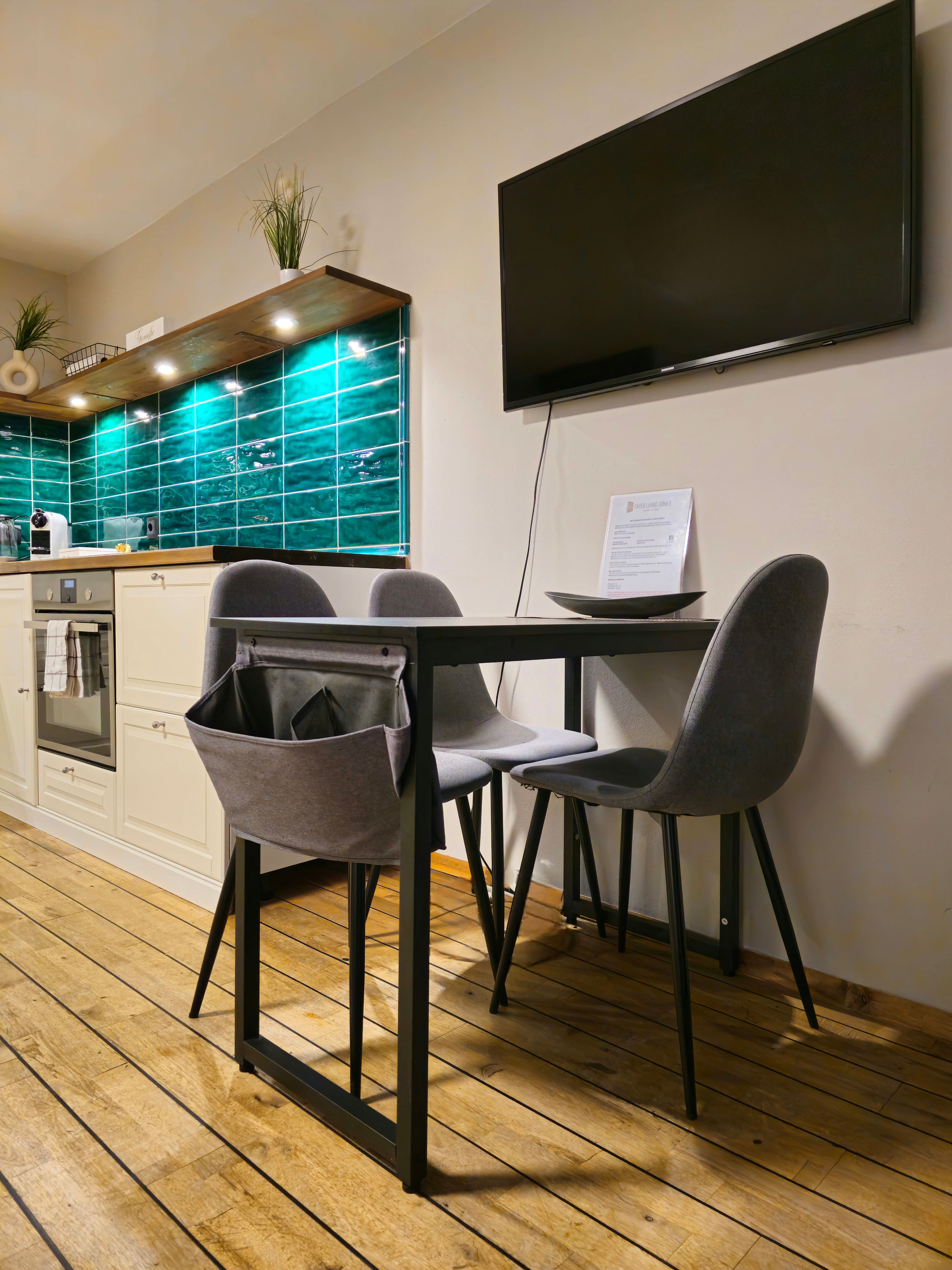  ENTERLIVINGHOMES Panorama Home Central, Skyline, Business Apartment  -  ENTERLIVINGHOMES Panorama Home Central, Skyline, business Apartment  - Gallery -  1