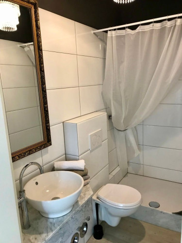 Discover Modern Living in Comfort – 65 sqm Apartment with Two Rooms  - Gallery -  5