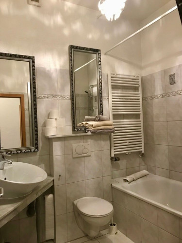 Discover Modern Living in Comfort – 65 sqm Apartment with Two Rooms
