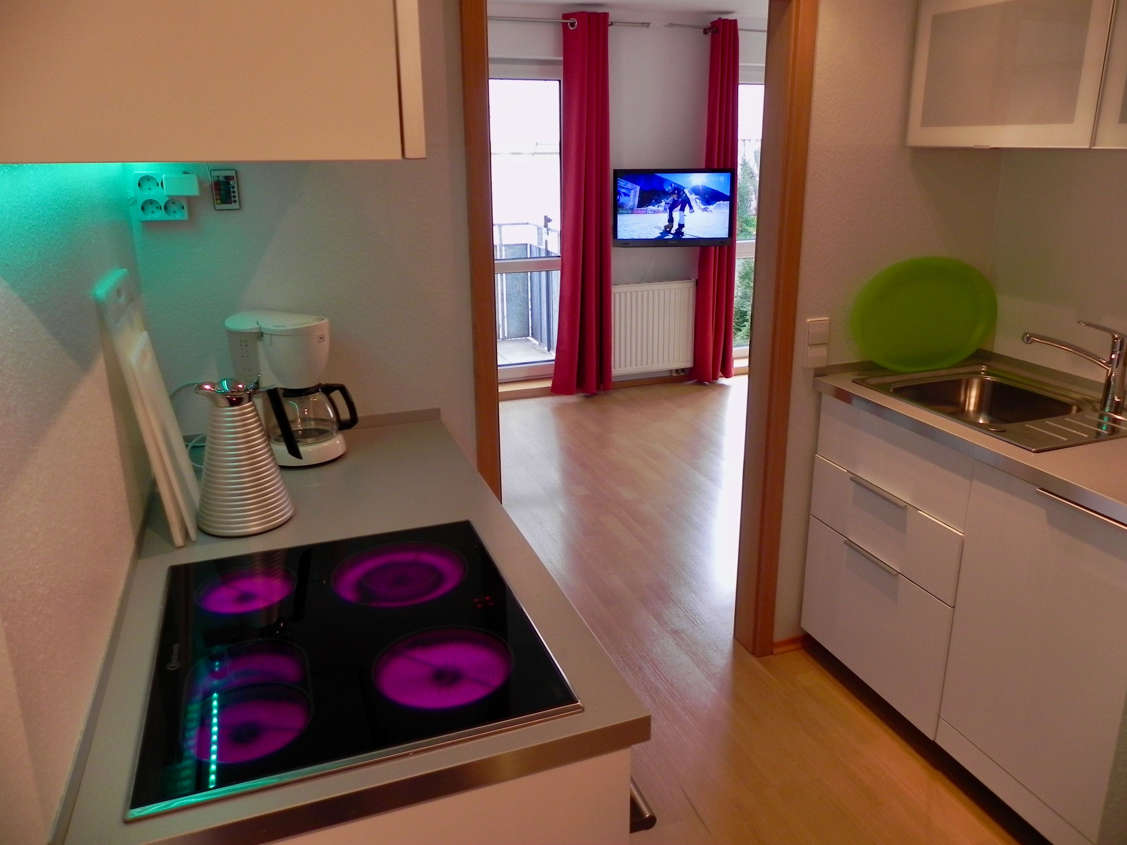  Top Location! Furnished 2-Room-Apartment With Balcony, Parking Is Optional  -  Top location! Furnished 2-room-apartment with balcony, parking is optional  - Gallery -  9