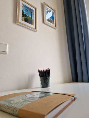 Cozy family apartment near the train station and parc Nordpark! - Gallery - 9