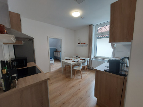 Cozy family apartment near the train station and parc Nordpark! - Gallery - 26
