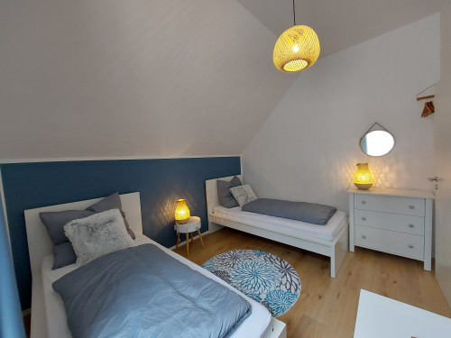 Cozy family apartment near the train station and parc Nordpark! - Gallery - 30