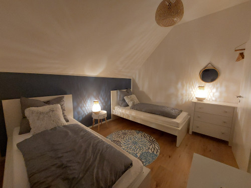 Cozy family apartment near the train station and parc Nordpark! - Gallery - 27
