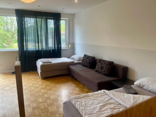 Modern Studio Apartment (43 m²) with Private Parking – Fully Furnished, No Deposit!