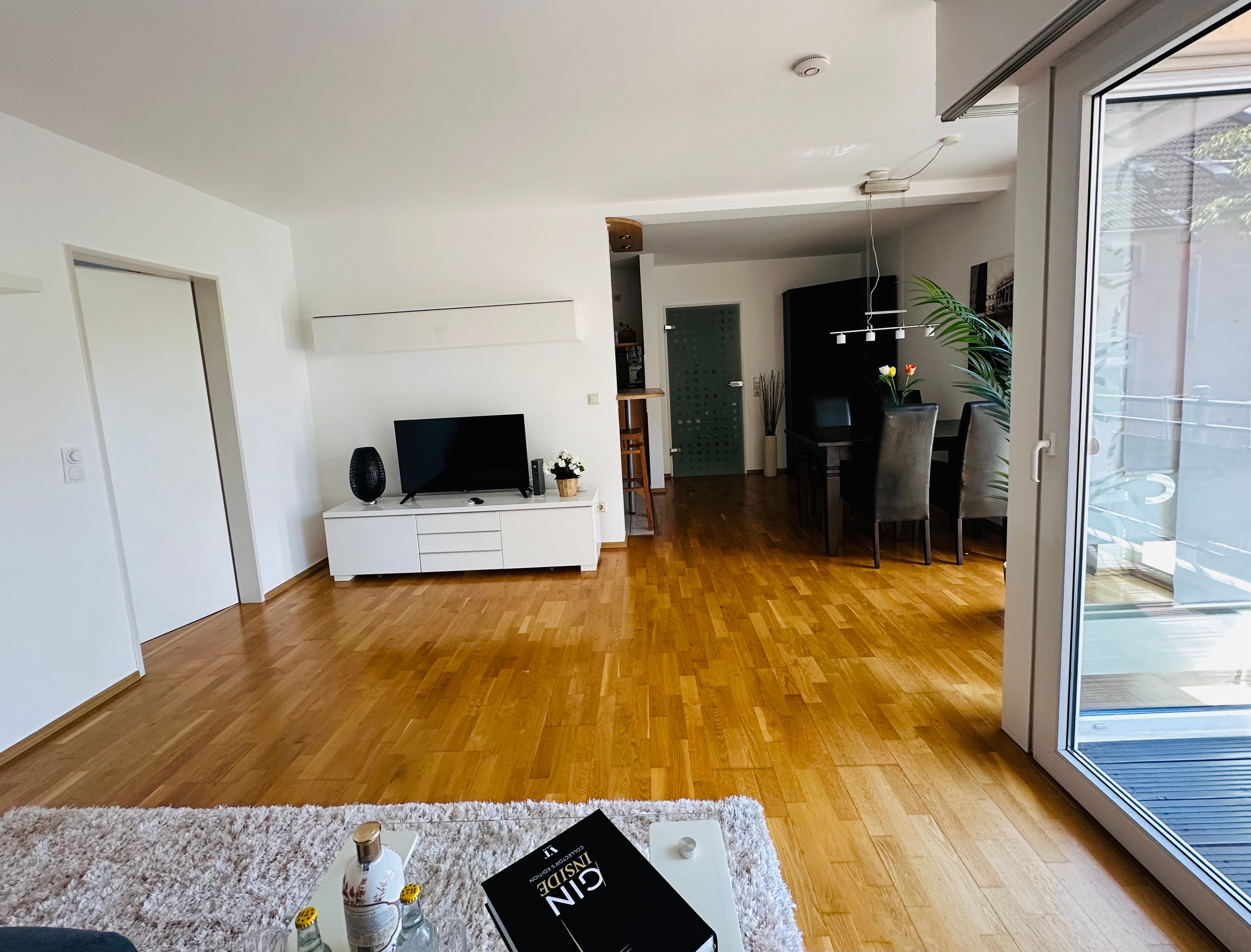 Stylish Business Apartment With Balcony In Leverkusen-Wiesdorf – All-Inclusive Living  -  Stylish Business Apartment with Balcony in Leverkusen-Wiesdorf – All-Inclusive Living  - Gallery -  17