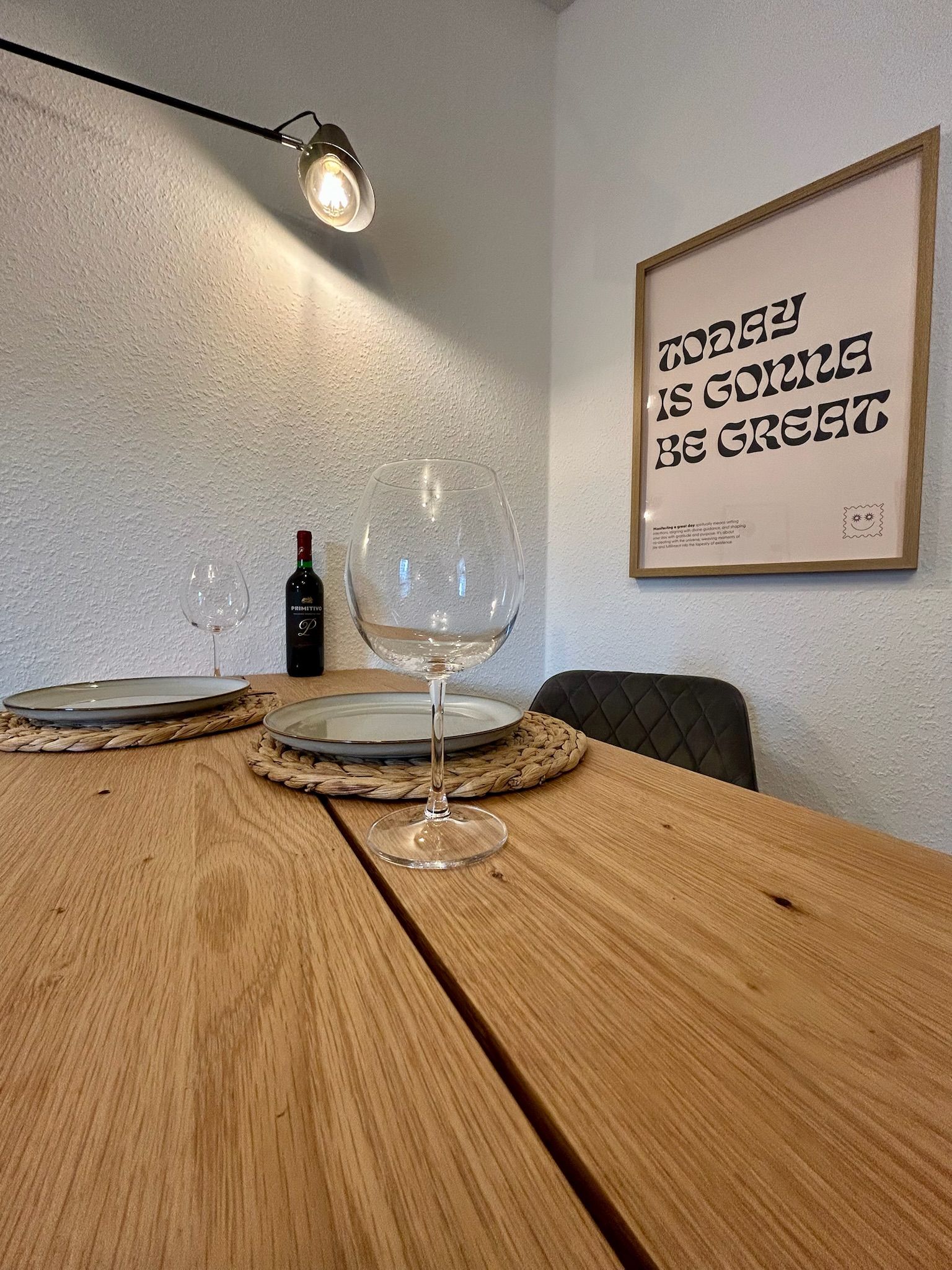 CITY CENTER | 01/26 | Fully Furnished Apartment In Prime City Center Location With Balcony And Parki - 4