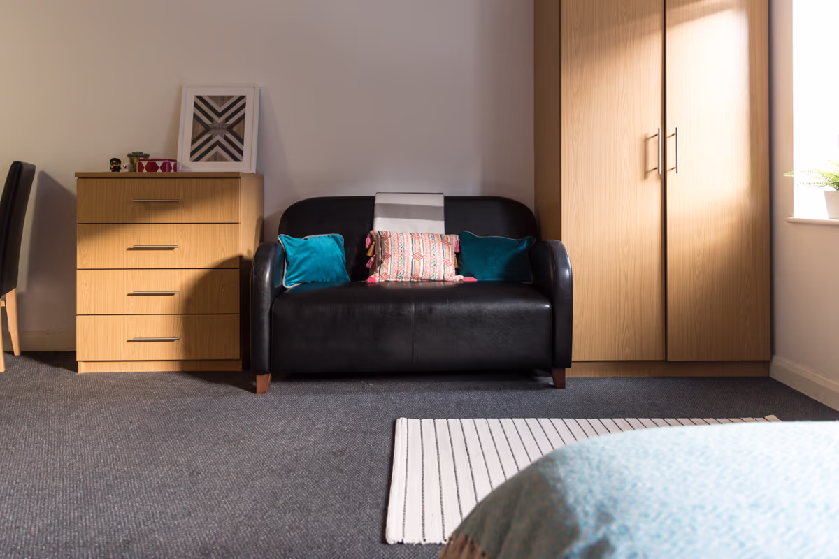  Classic Bigger Studio  -  St Marks Court  - Gallery -  5