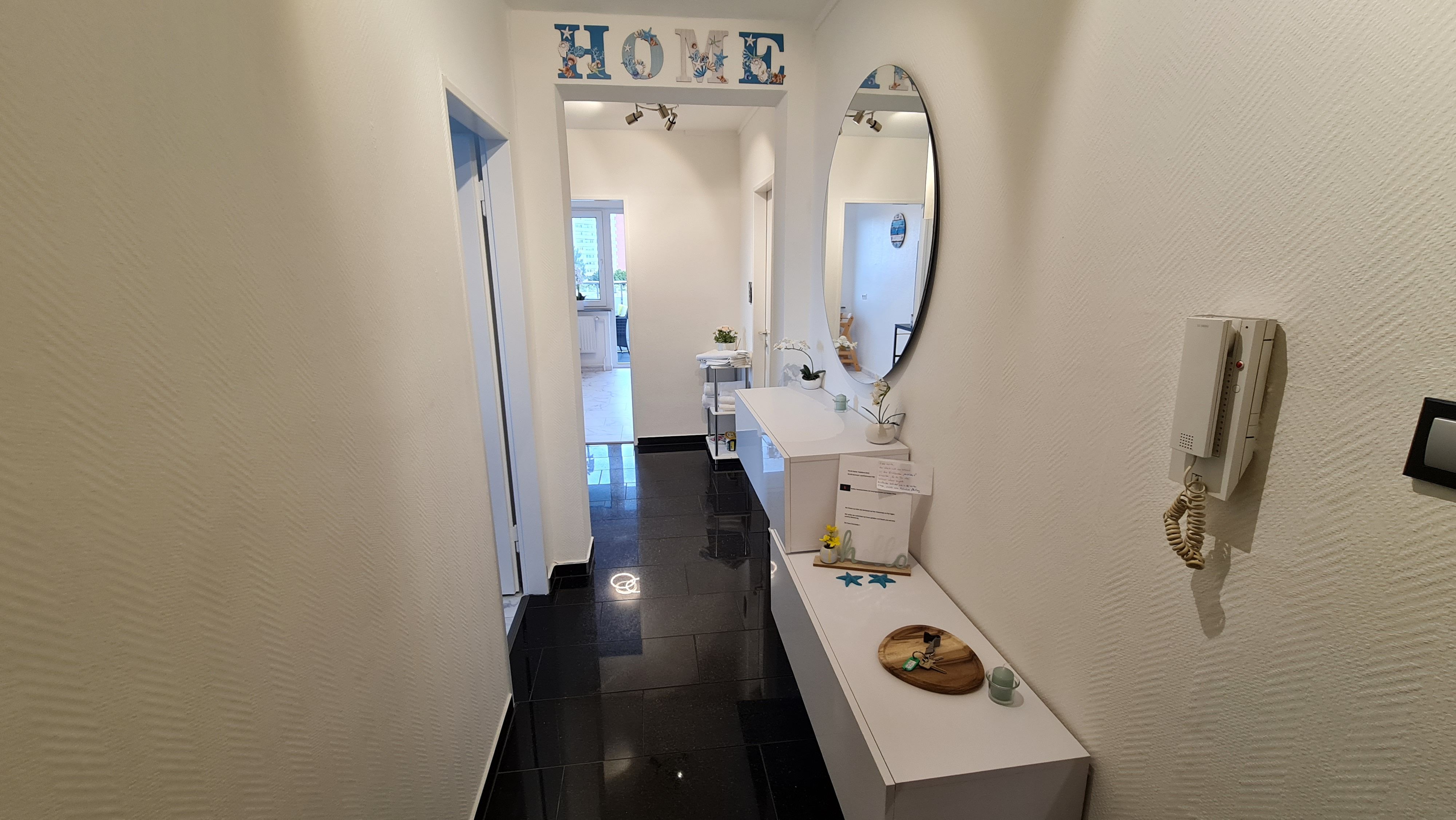  Spacious, Awesome Home (Bremerhaven)  -  Spacious, awesome home (Bremerhaven)  - Gallery -  9