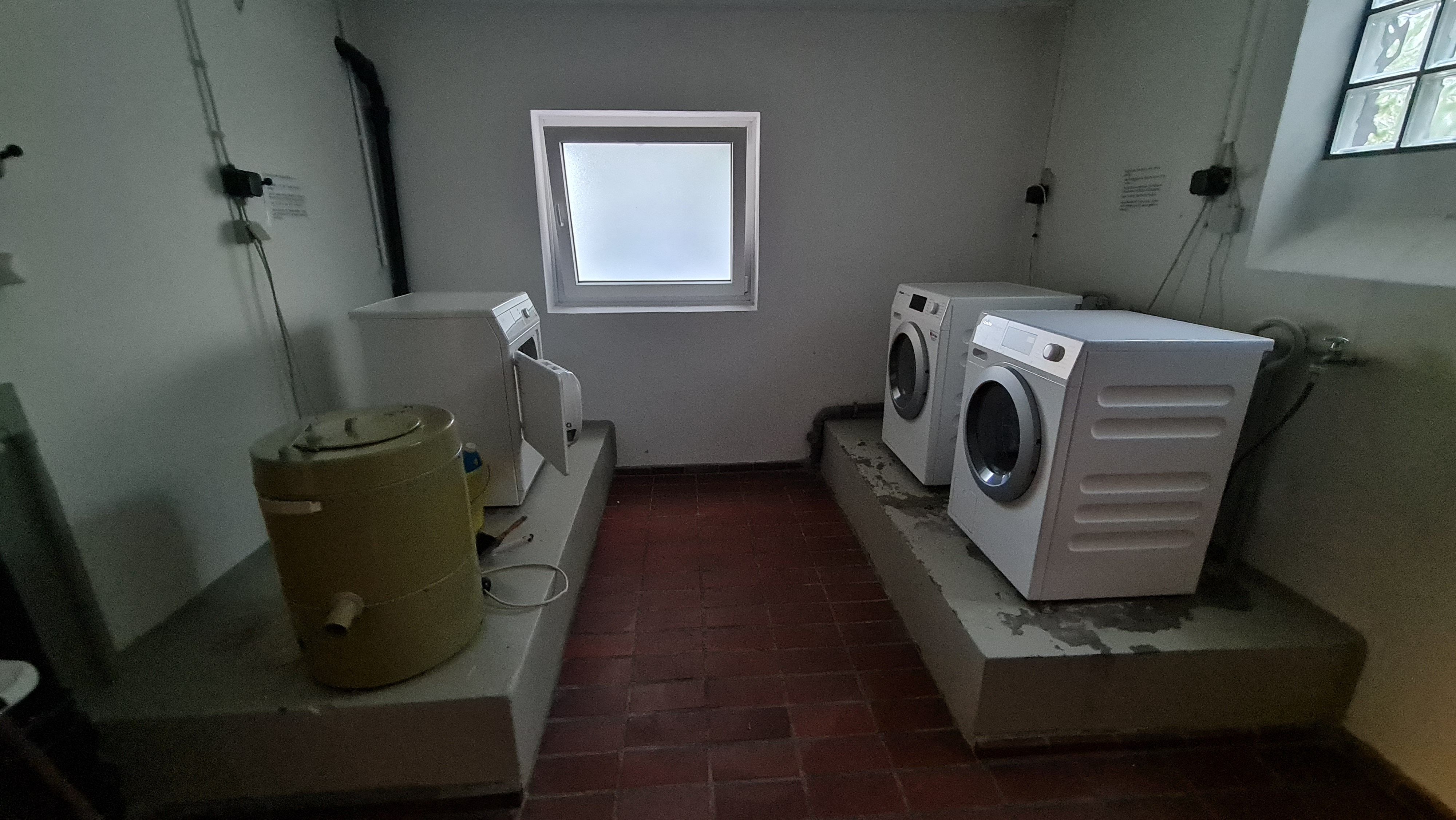  Spacious, Awesome Home (Bremerhaven)  -  Spacious, awesome home (Bremerhaven)  - Gallery -  10
