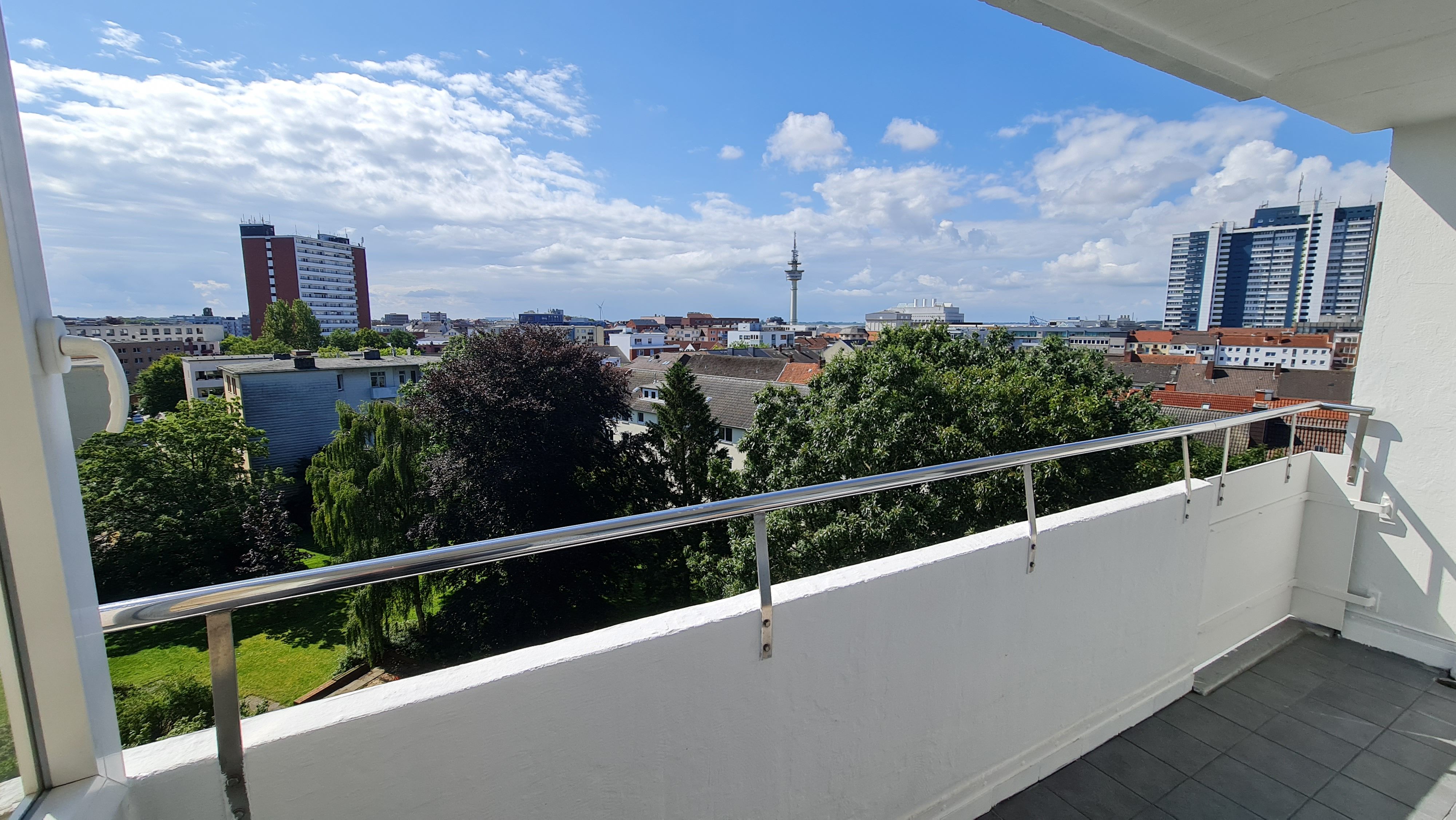  Spacious, Awesome Home (Bremerhaven)  -  Spacious, awesome home (Bremerhaven)  - Gallery -  23
