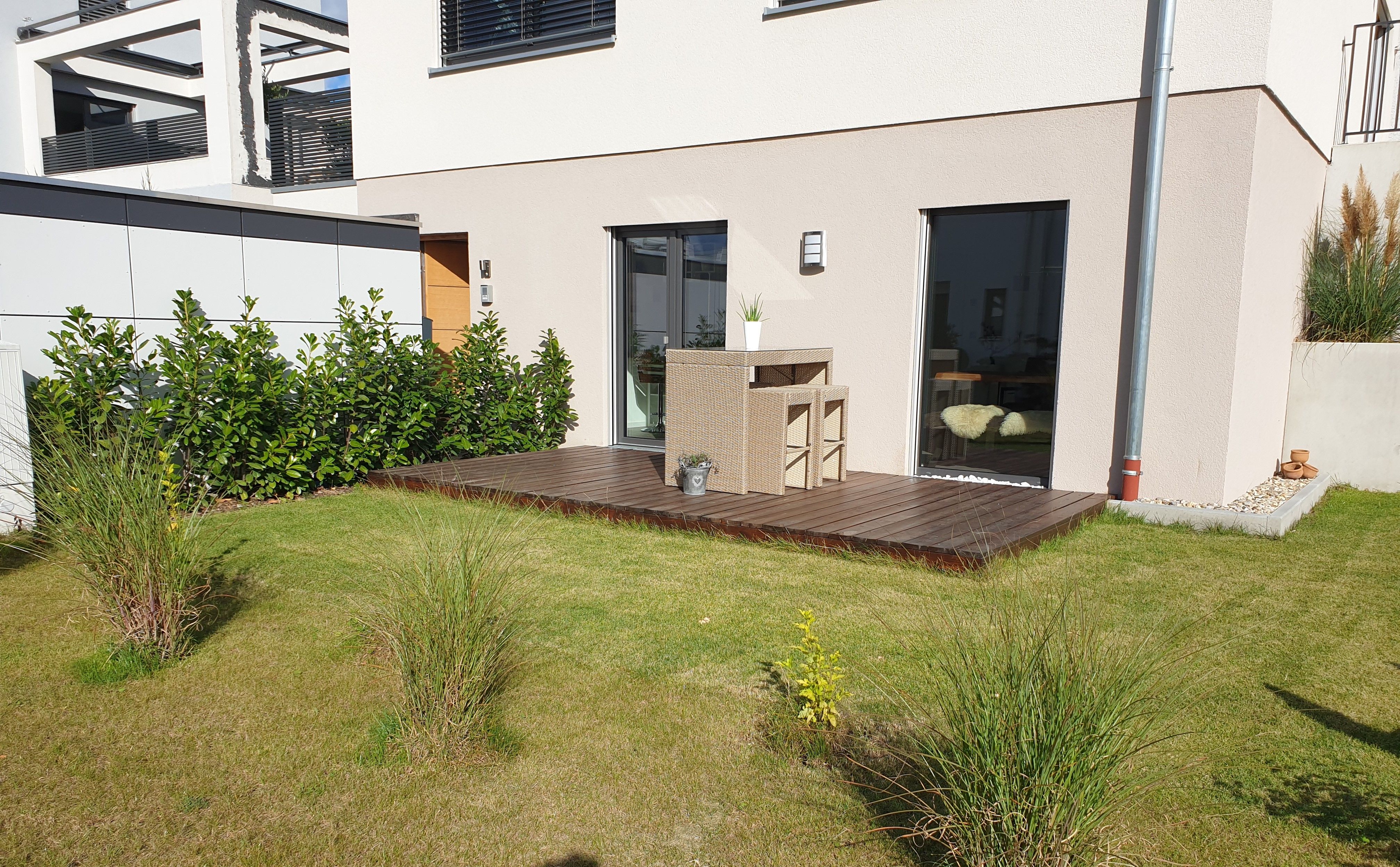  Modern And Fantastic Apartment With Terrace And Garden  -  Modern and fantastic apartment with terrace and garden  - Gallery -  3