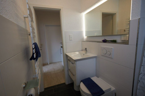 Neat, spacious studio