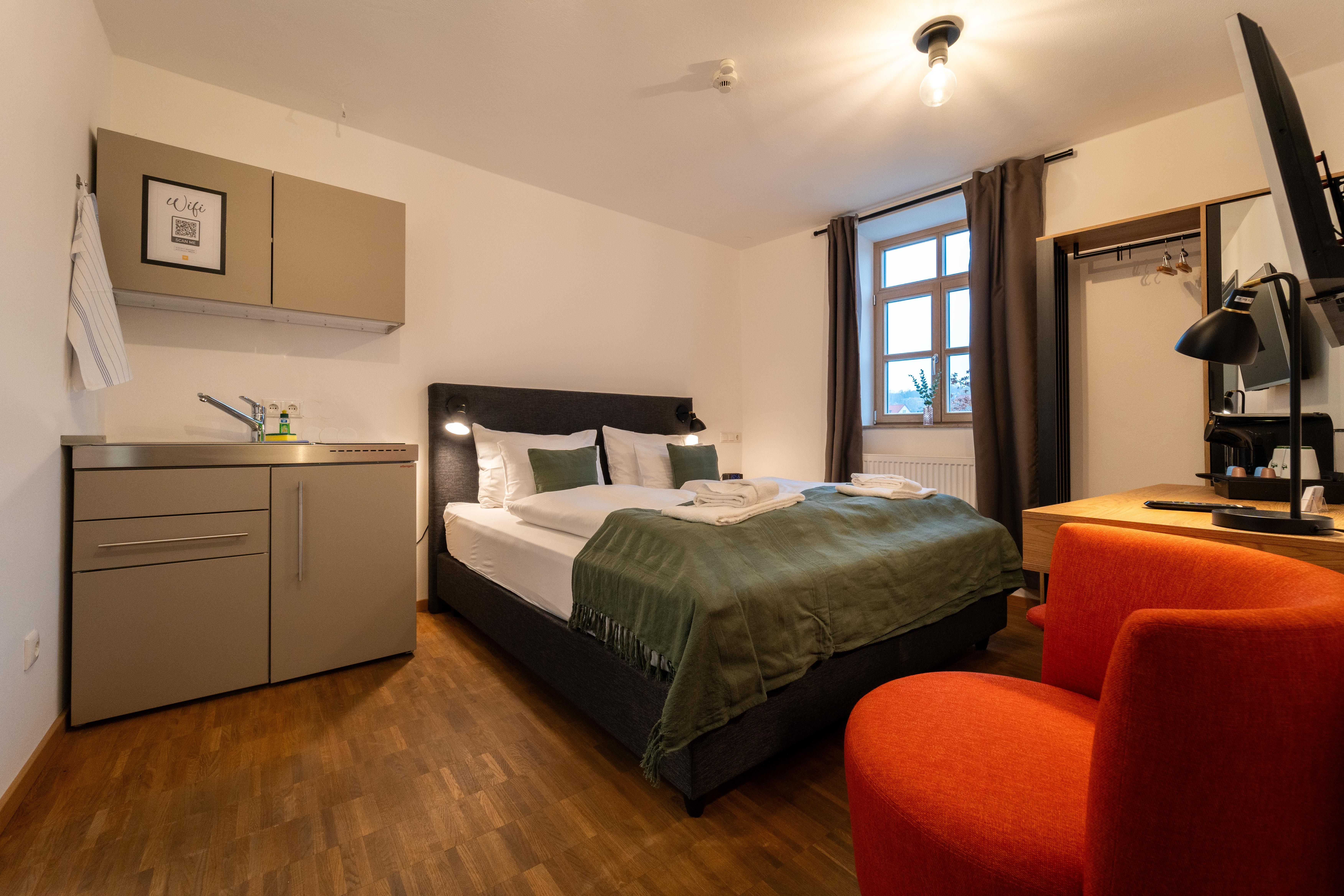 Dreamcation Altstadthotel - Small Double Room (micro-Apartment) - 7