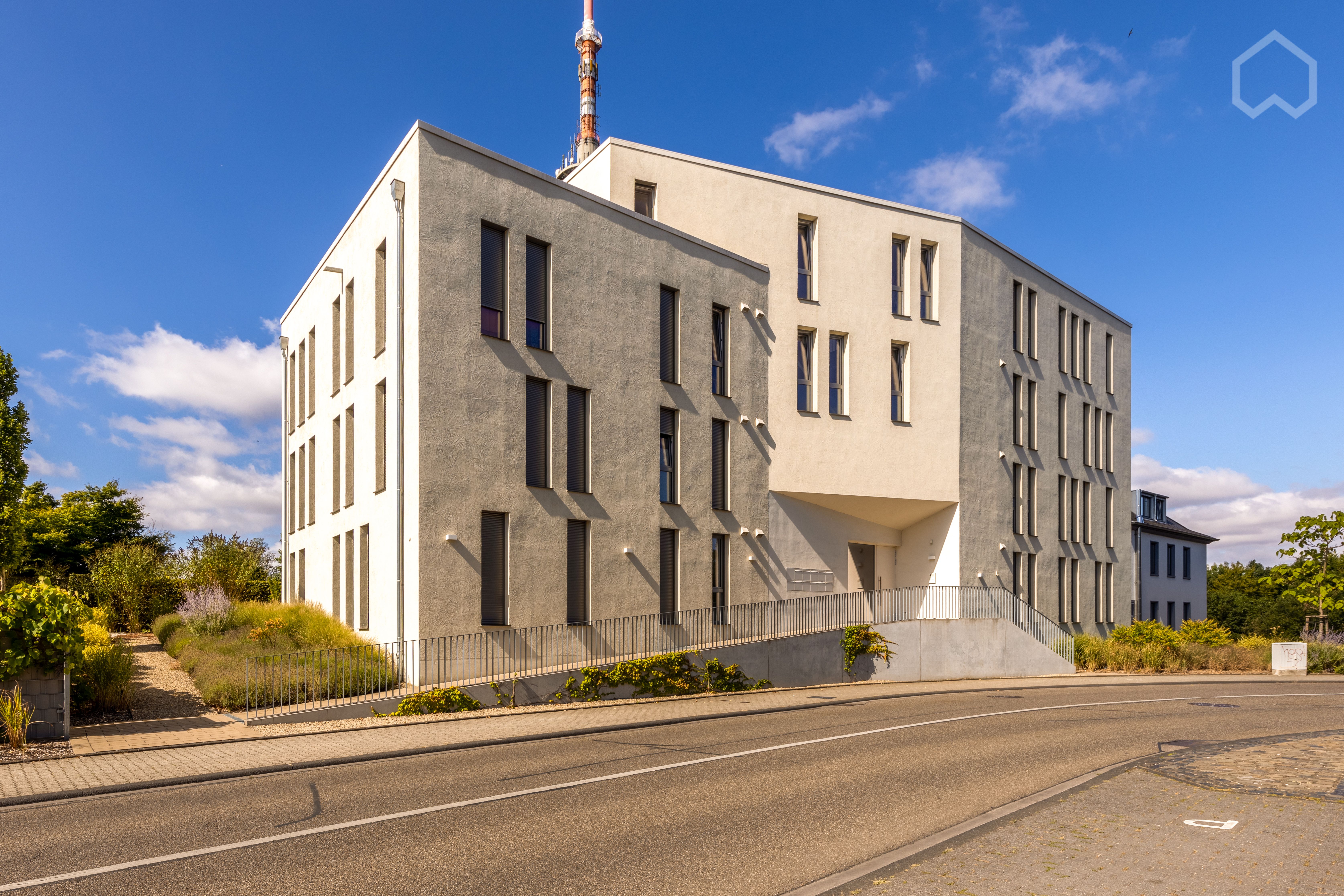 Stylish & Modern Apartment In Trier - 3