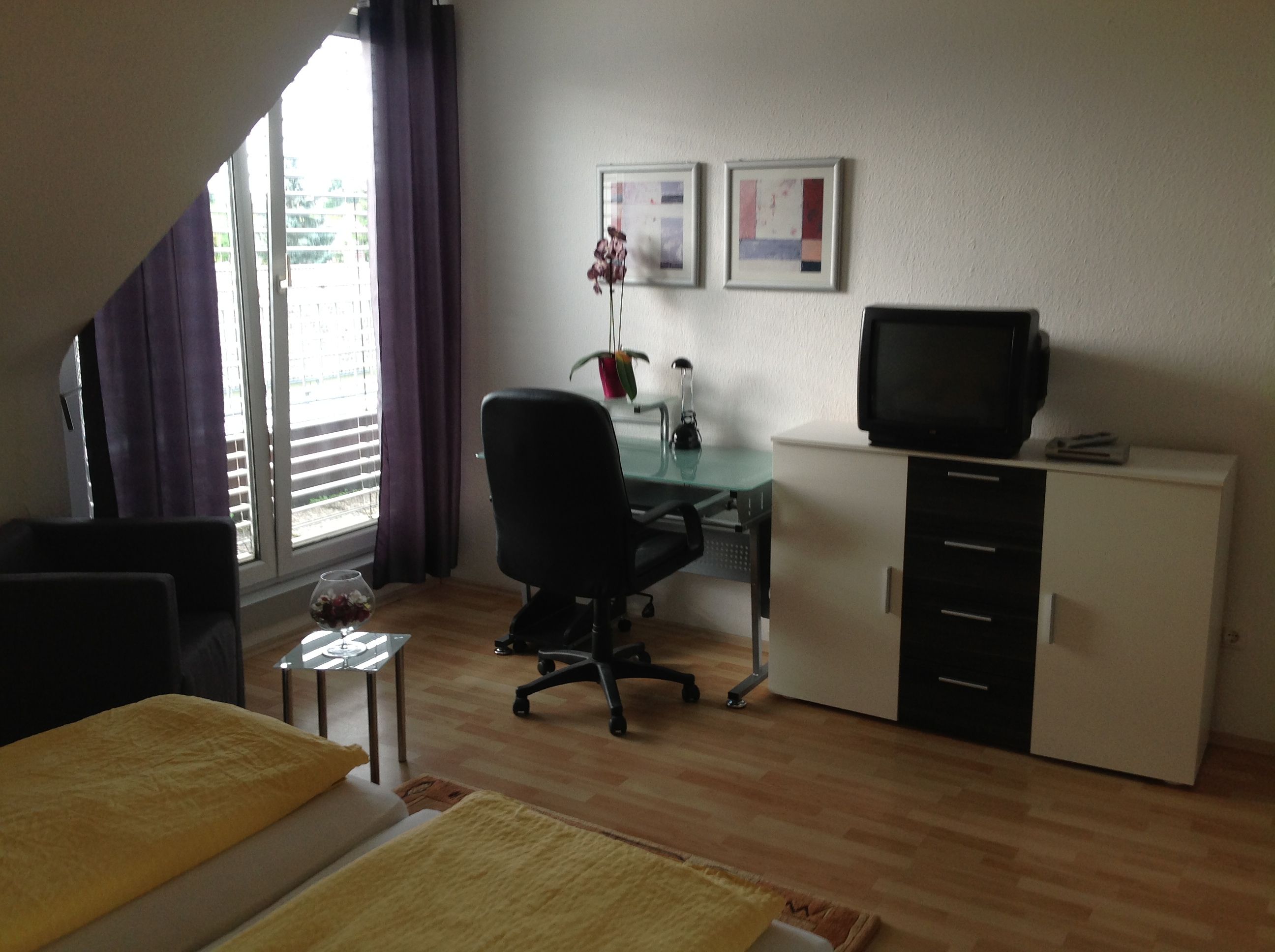 Lovely Suite In Darmstadt - 4