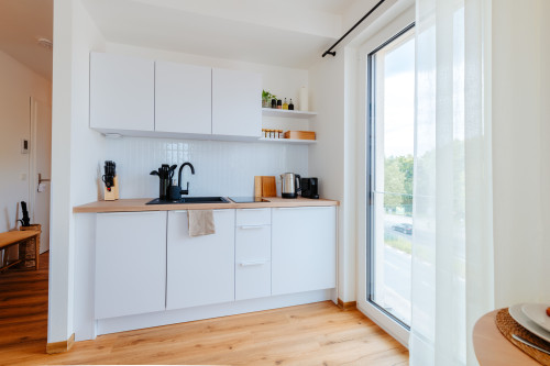 Stay at the City Villa by the Leine – central & stylish, with kitchen and parking