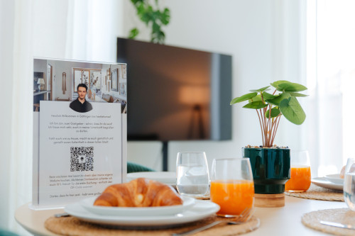 Stay at the City Villa by the Leine – central & stylish, with kitchen and parking - Gallery - 9