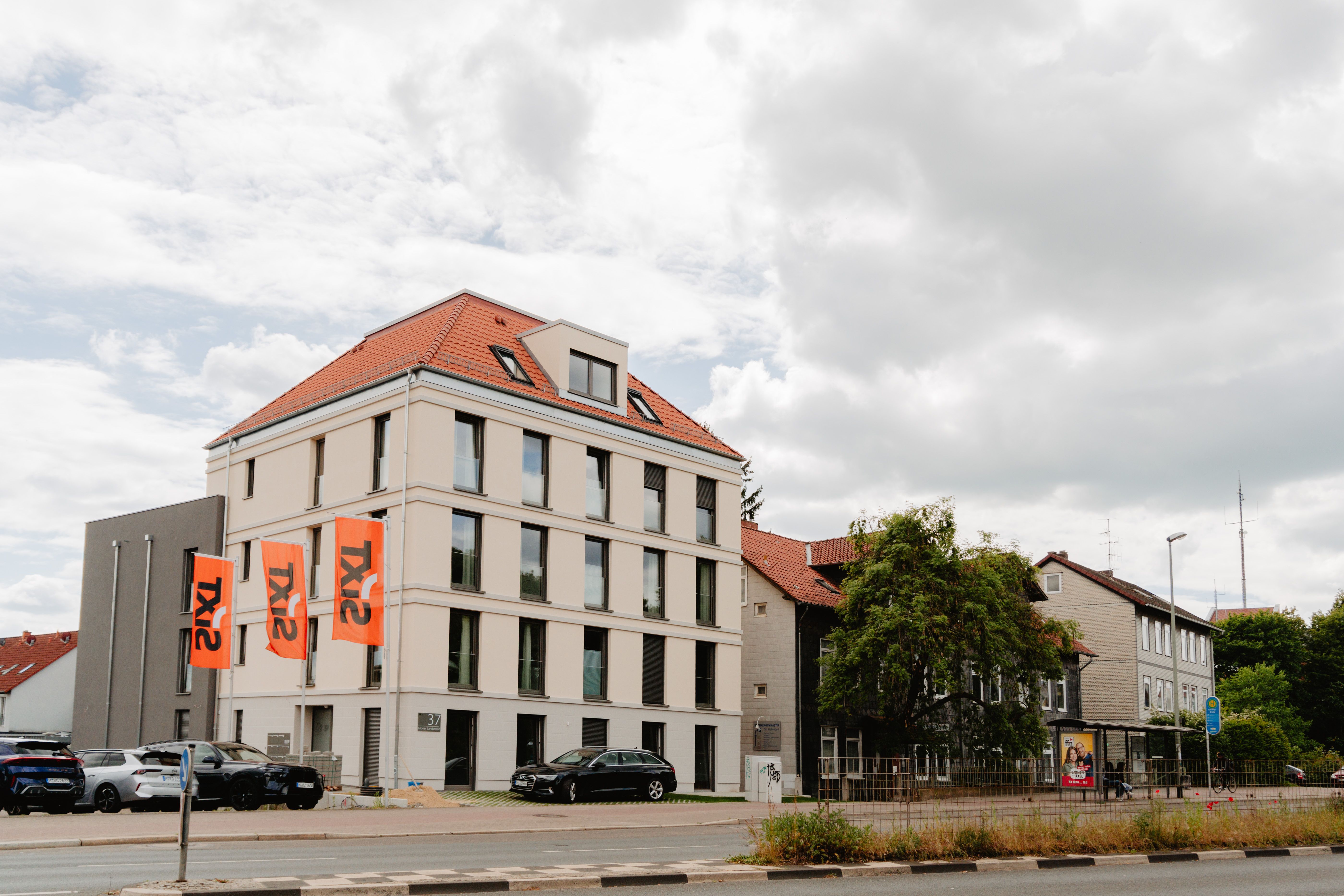 Stay At The City Villa By The Leine – Central & Stylish, With Kitchen And Parking - 6