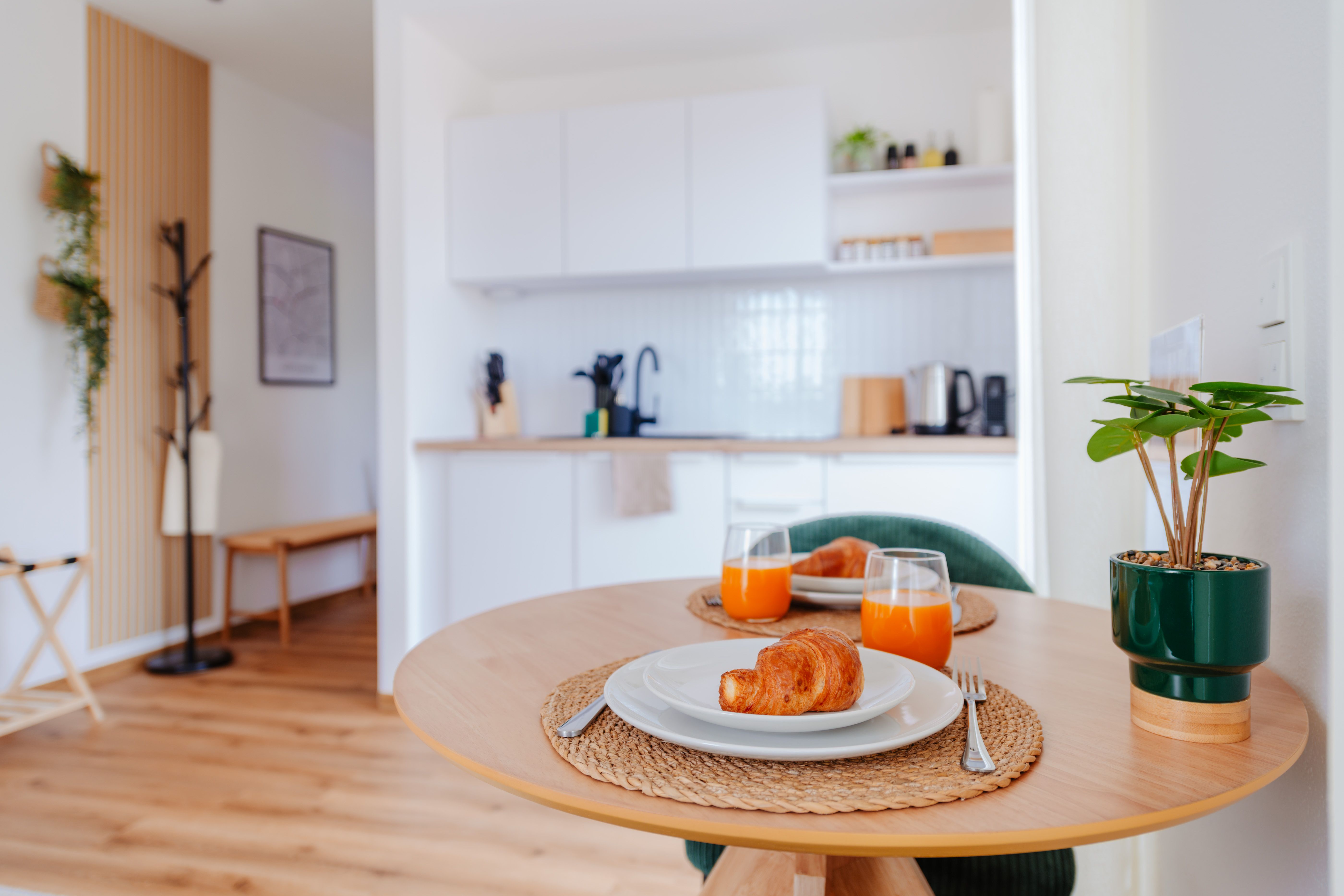 Stay At The City Villa By The Leine – Central & Stylish, With Kitchen And Parking - 14