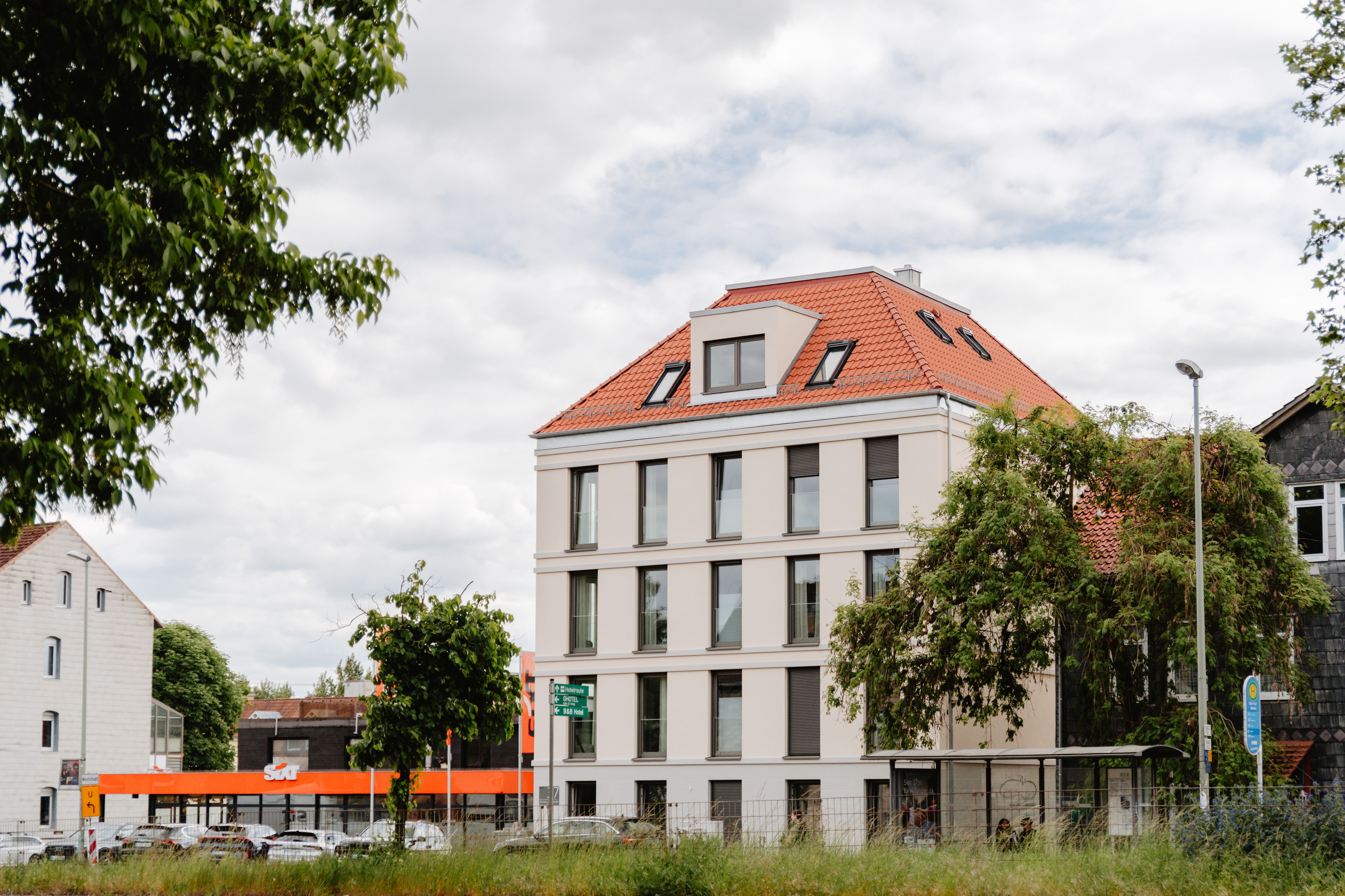 Stay At The City Villa By The Leine – Central & Stylish, With Kitchen And Parking - 5