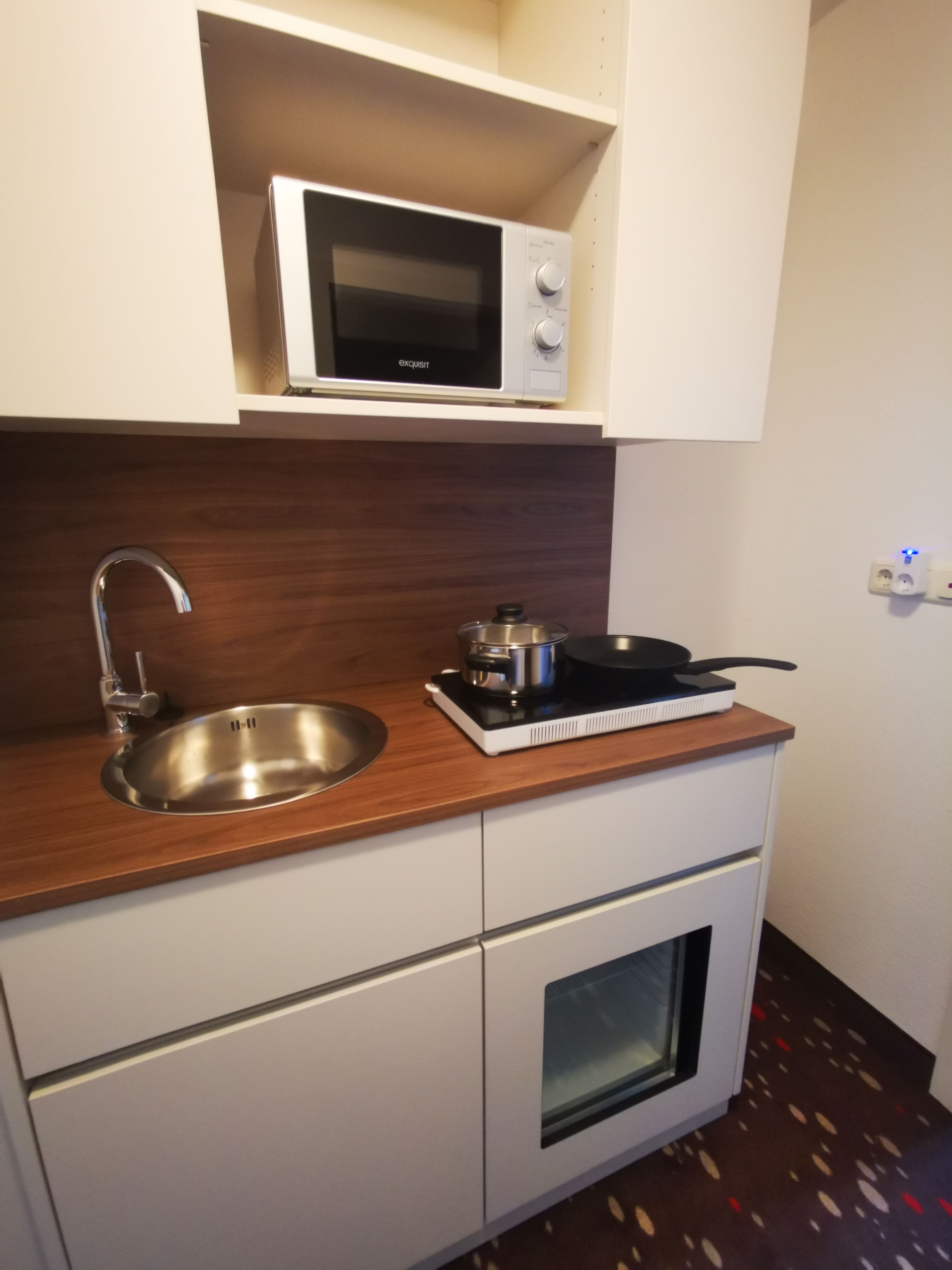 Comfortable Living In The Hotel - 5