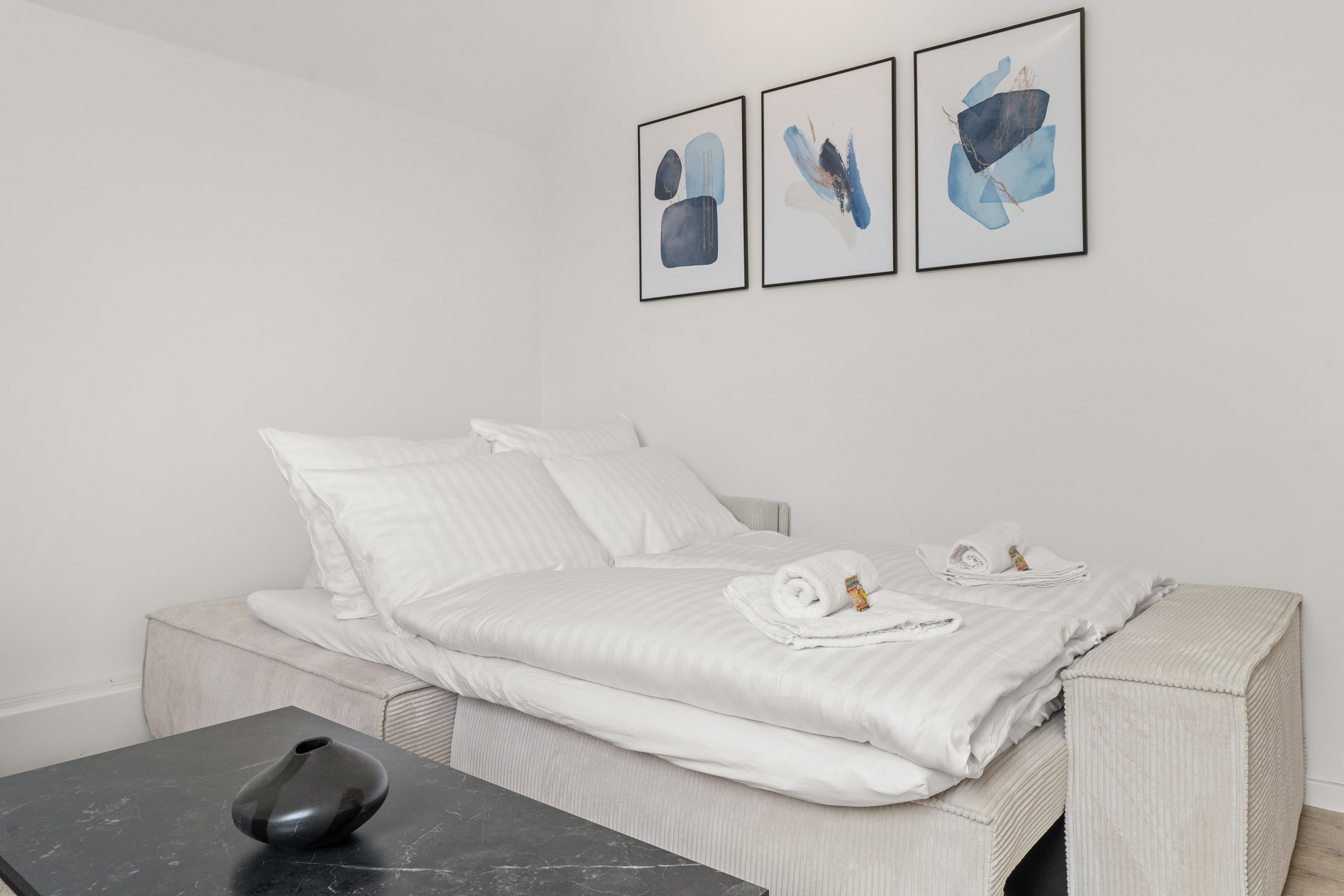  Bright Studio In Bielefeld  -  Bright studio in Bielefeld  - Gallery -  8