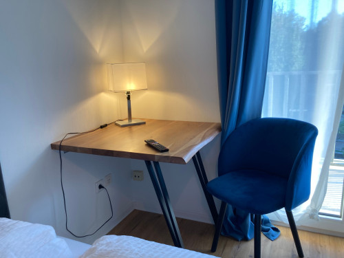 Cozy apartment with 4 single beds, kitchen-living room and large balcony in Bielefeld center - Gallery - 8