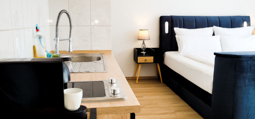 Terrace - Parking lot - TV in box-spring bed - Kitchen - Gallery - 15