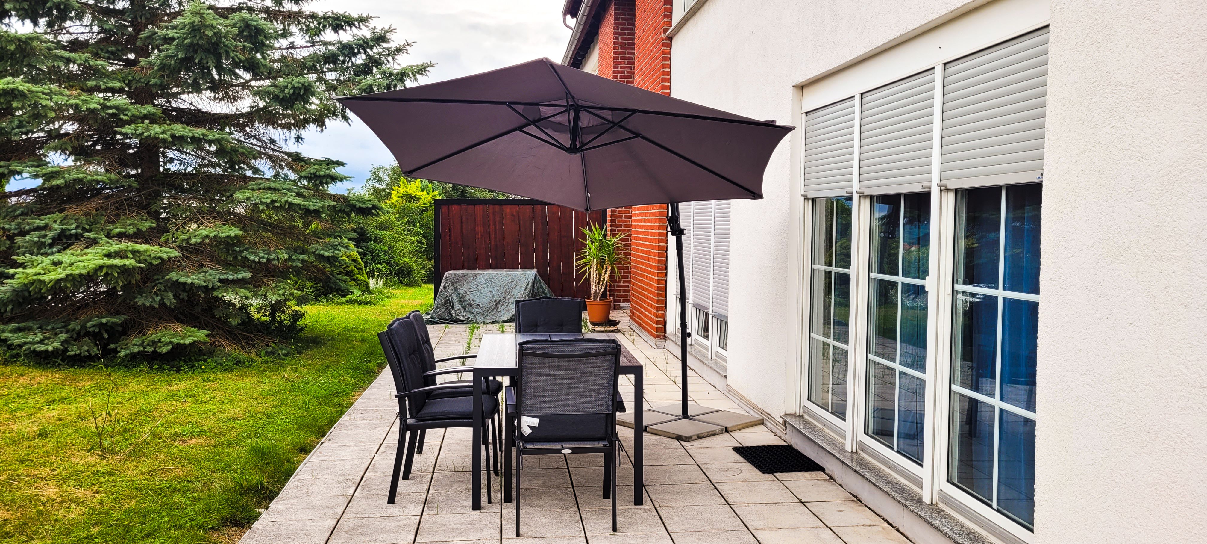  Terrace - Parking Lot - TV In Box-Spring Bed - Kitchen  -  Terrace - Parking lot - TV in box-spring bed - Kitchen  - Gallery -  4