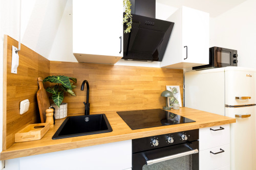 Cozy Apartment direct in the City - with balcony