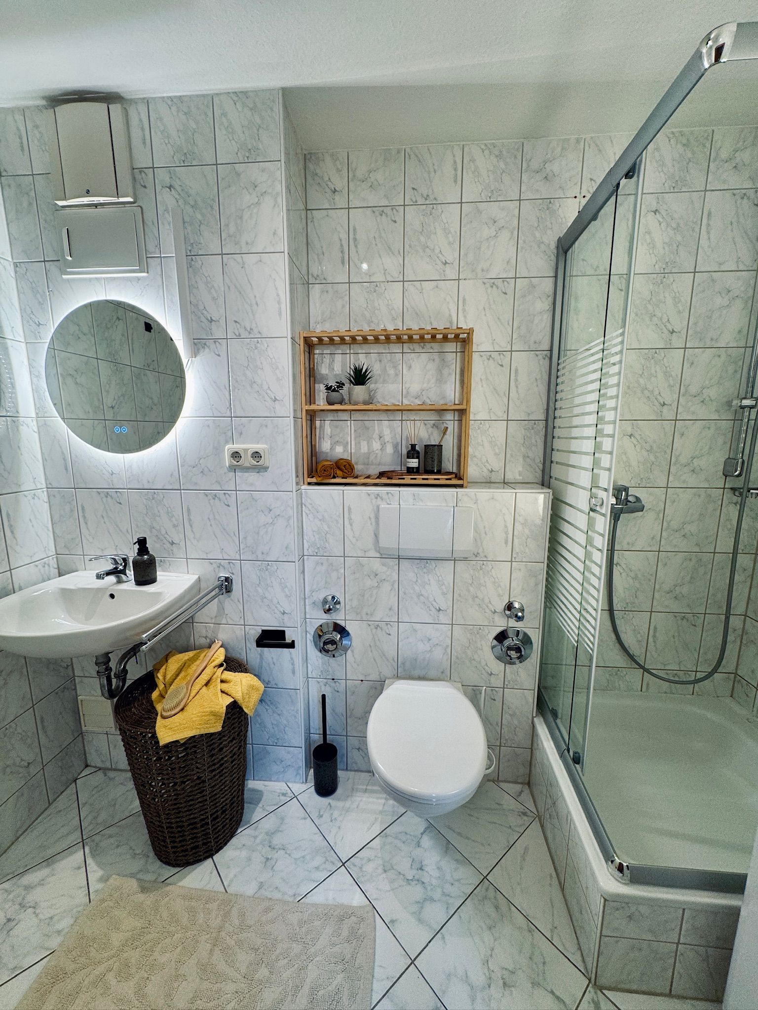  Cozy Apartment Direct In The City - With Balcony  -  Cozy Apartment direct in the City - with balcony  - Gallery -  31