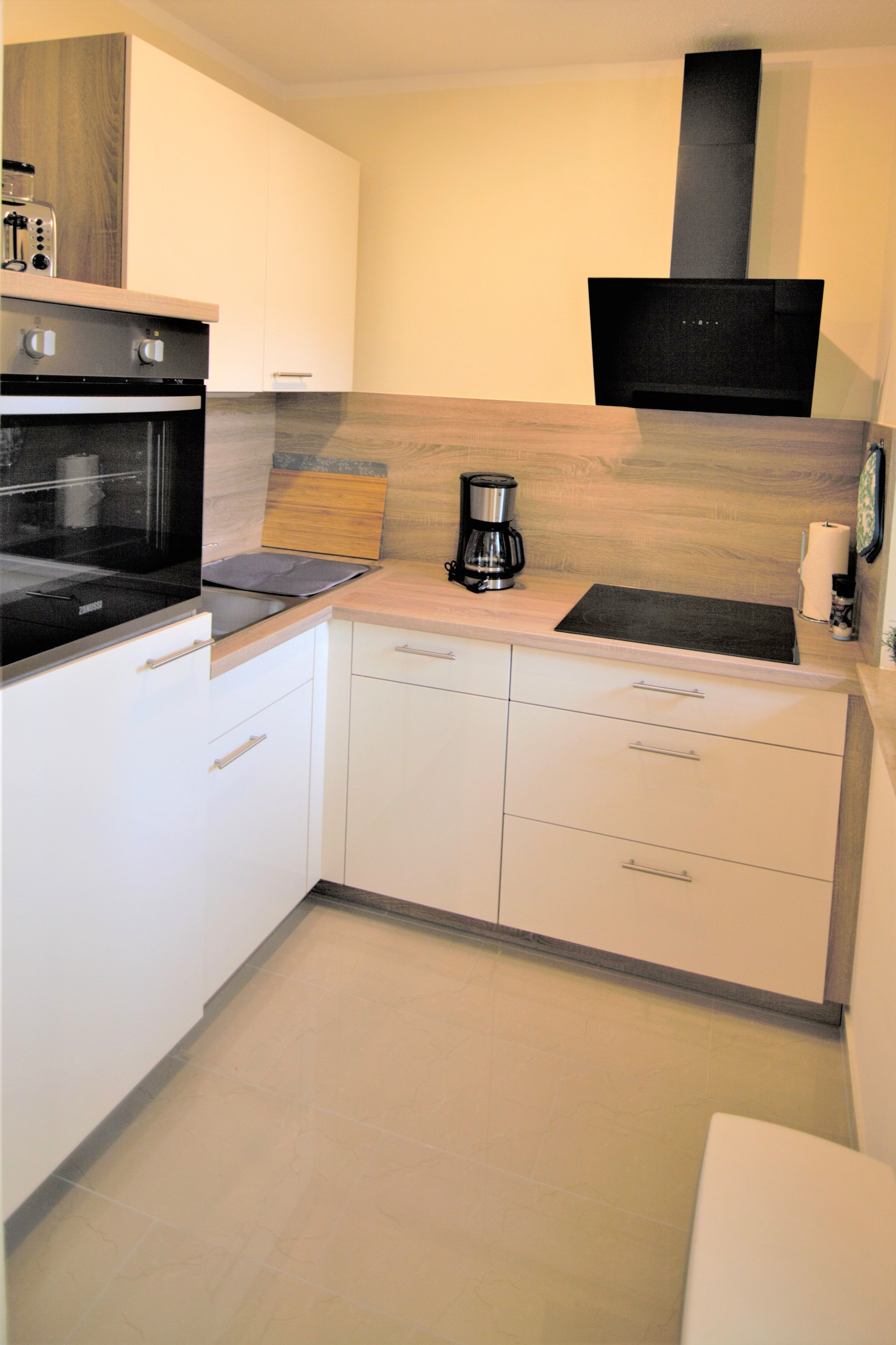 Modern Apartment Conveniently Located - Modern apartment conveniently located - Gallery - 2