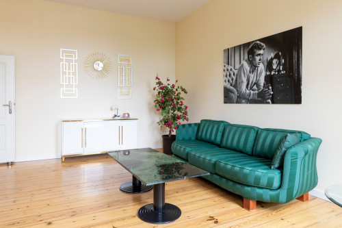 Most Central - spacious apartment in the sidewing