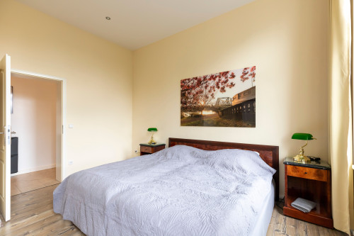 Most Central - spacious apartment in the sidewing - Gallery - 2
